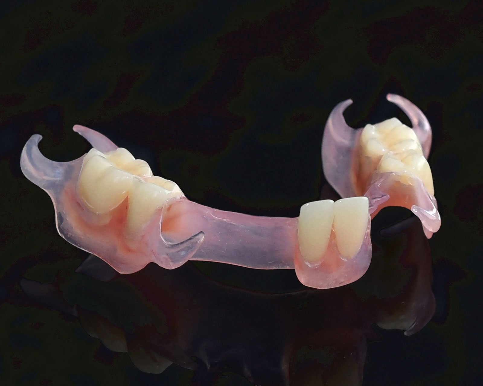 Denture